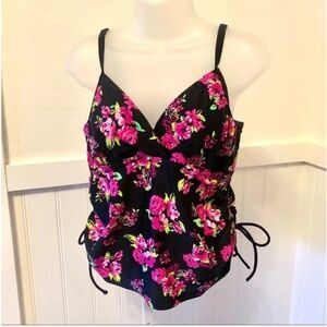 NWT Catalina Women's Black & Pink Floral Tankini Size 1X